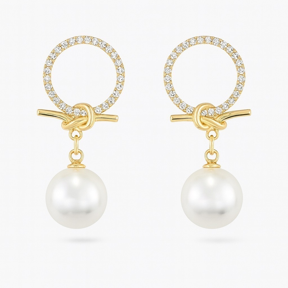 ⚜️Chic Gold and Pearl Drop Earrings